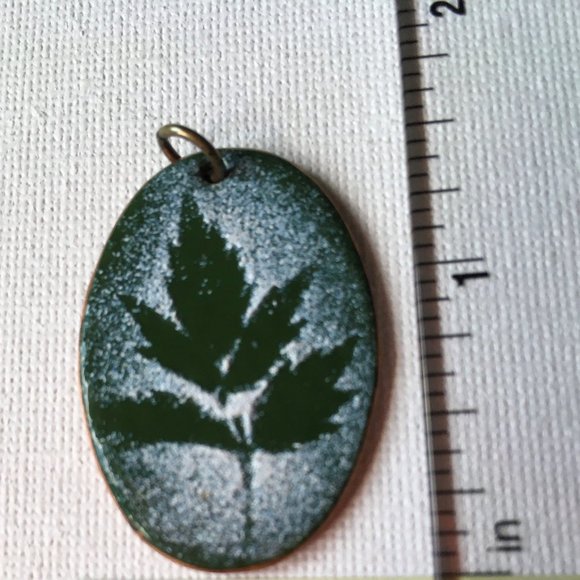 Textured Design - Botanical Leaf Enamel on Copper Pendant - Picture 5 of 5